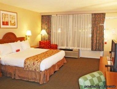 Ramada By Wyndham Asheville / Biltmore West 외부 사진
